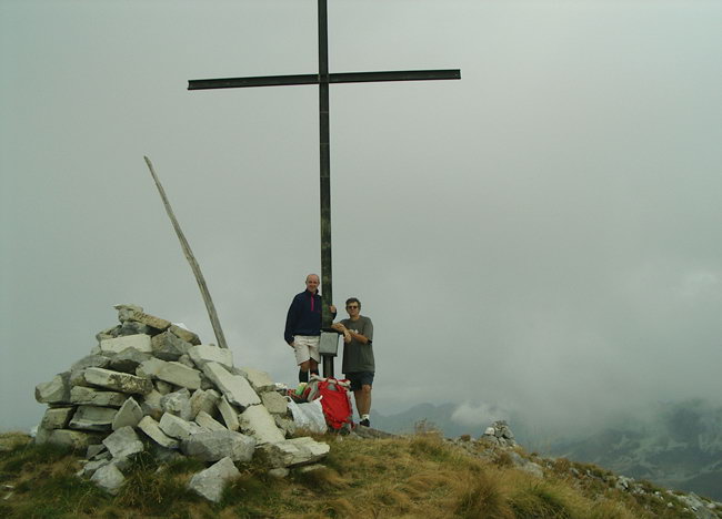 la croce in vetta al Pegherolo