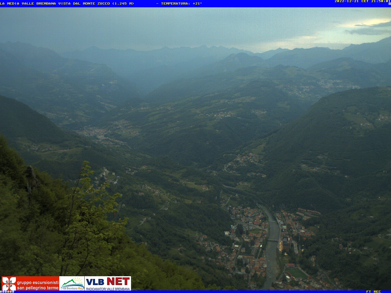 Dal Monte Zucco (1232 m) vista su San Pellegrino Terme -San Giovanni Bianco e le Orobie di Val Brembana
